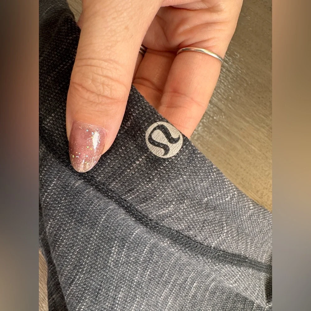 Lululemon Groove Leggings Skinny Leg Fit Heathered Grey 6